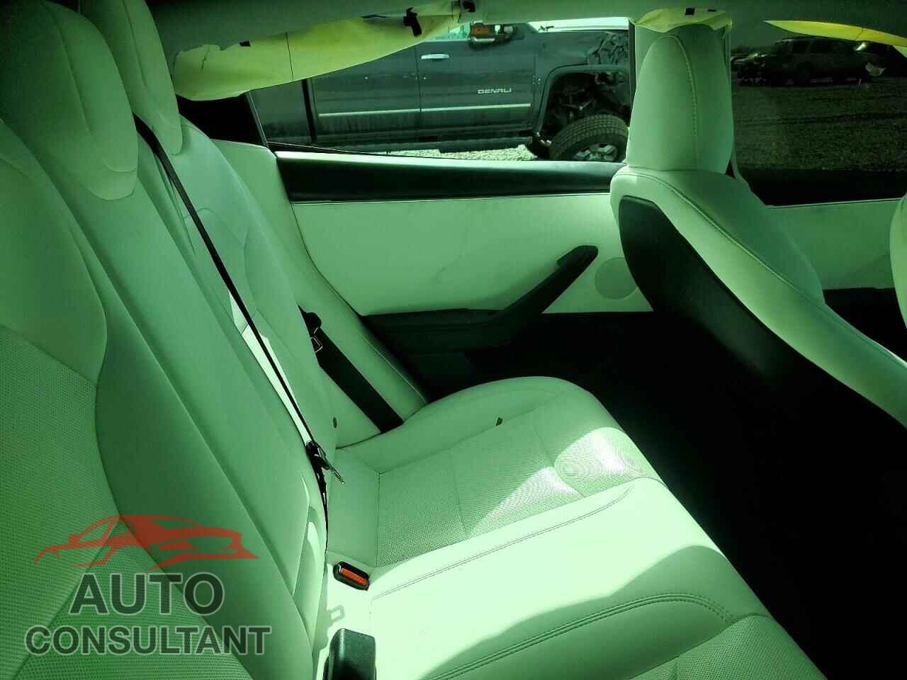 TESLA MODEL 3 2026 - 5YJ3E1EA3TF121973