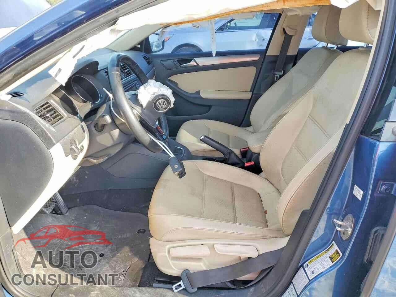 VOLKSWAGEN JETTA 2017 - 3VWDB7AJ4HM203832
