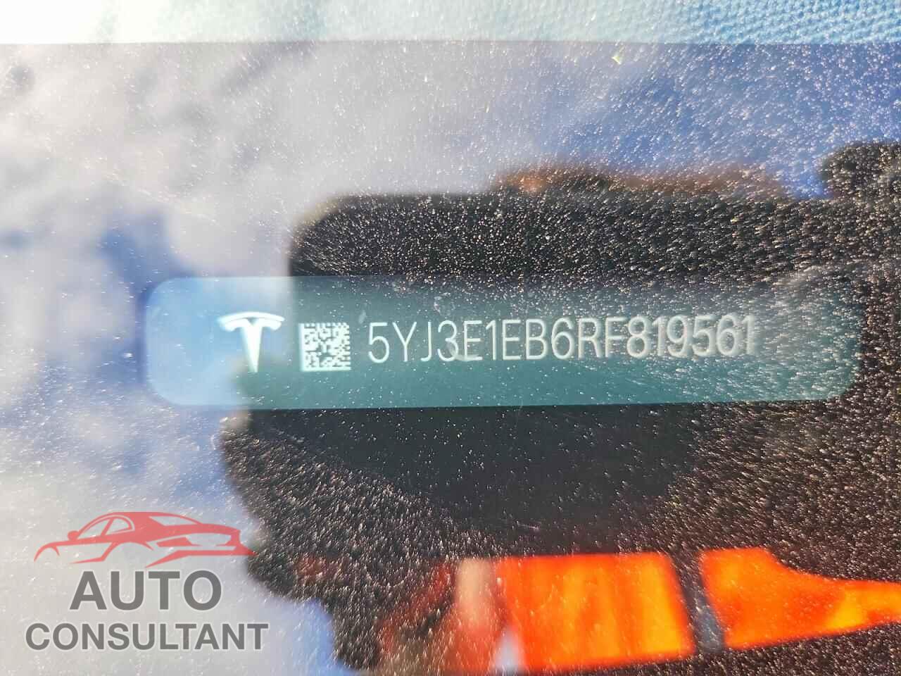 TESLA MODEL 3 2024 - 5YJ3E1EB6RF819561