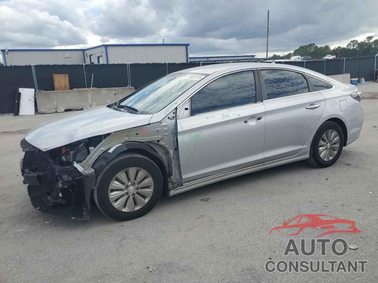 HYUNDAI SONATA 2017 - KMHE24L13HA054616