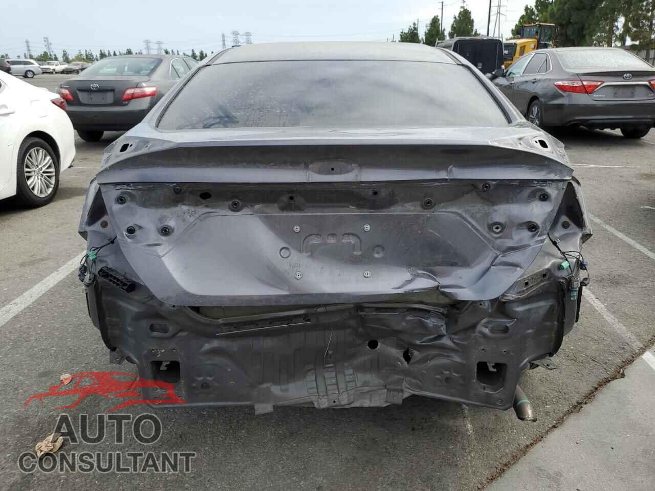 HONDA CIVIC 2018 - 2HGFC2F54JH585597