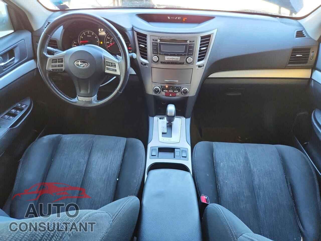 SUBARU OUTBACK 2013 - 4S4BRBGC6D3300636