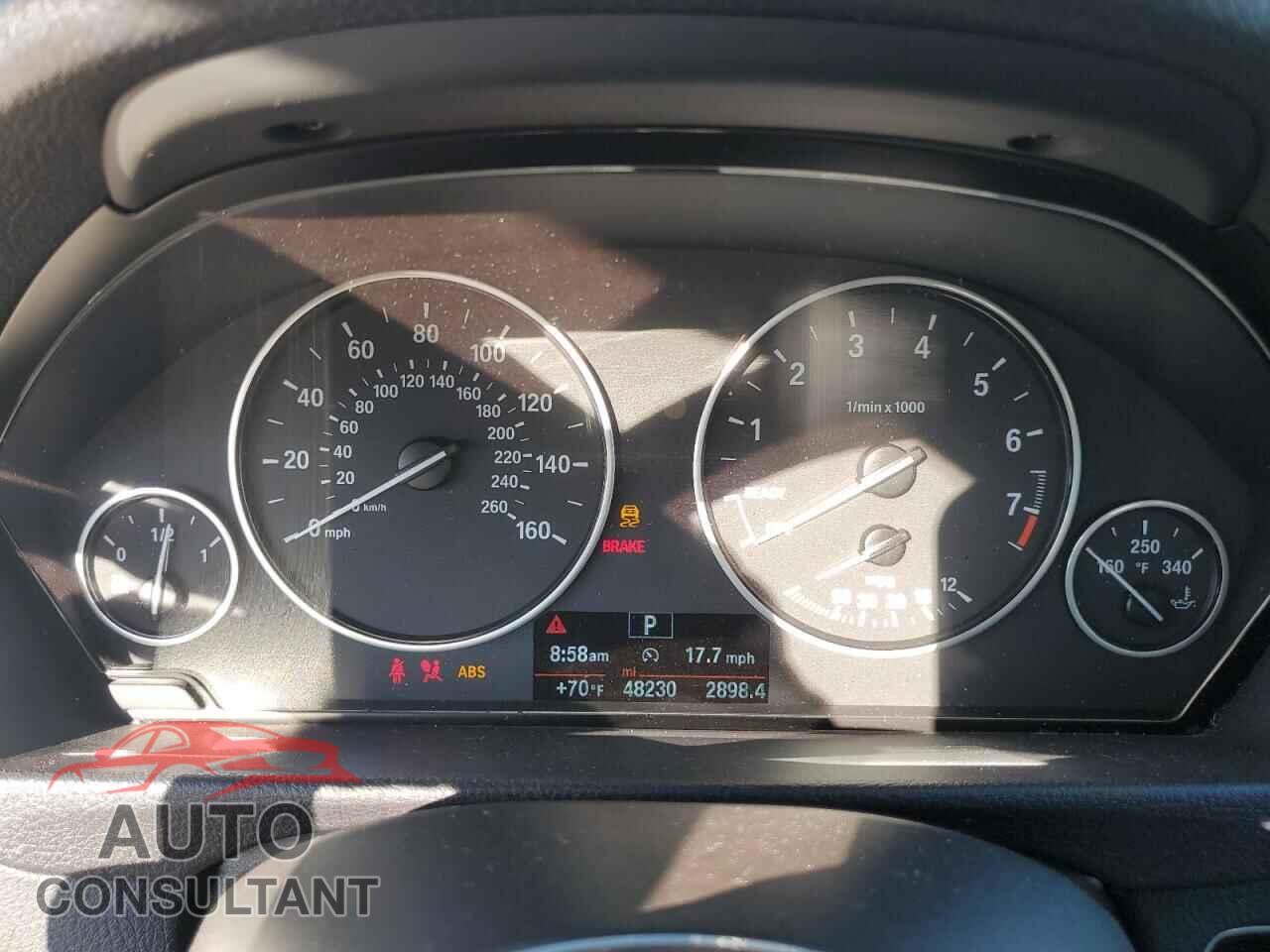 BMW 3 SERIES 2016 - WBA8E5G51GNU21285