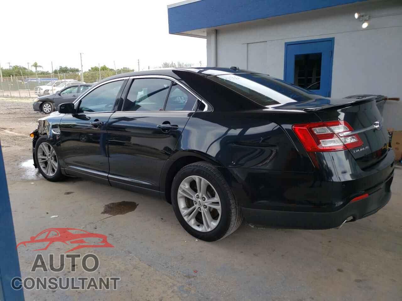 FORD TAURUS 2015 - 1FAHP2E83FG187989