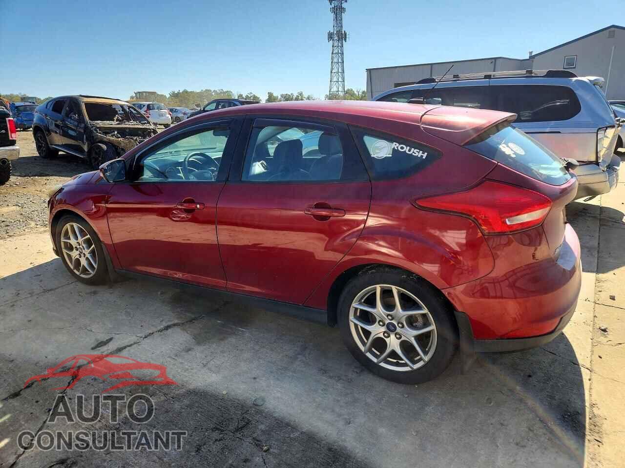 FORD FOCUS 2015 - 1FADP3K28FL244926