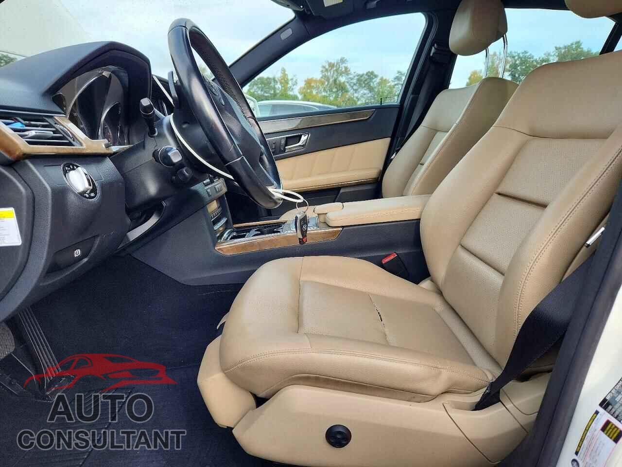 MERCEDES-BENZ E-CLASS 2010 - WDDHF8HB2AA072860