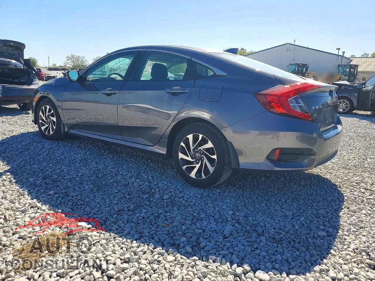HONDA CIVIC 2017 - 19XFC2F78HE021618