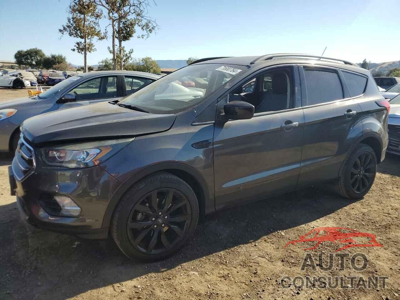 FORD ESCAPE 2019 - 1FMCU0GD3KUA42017