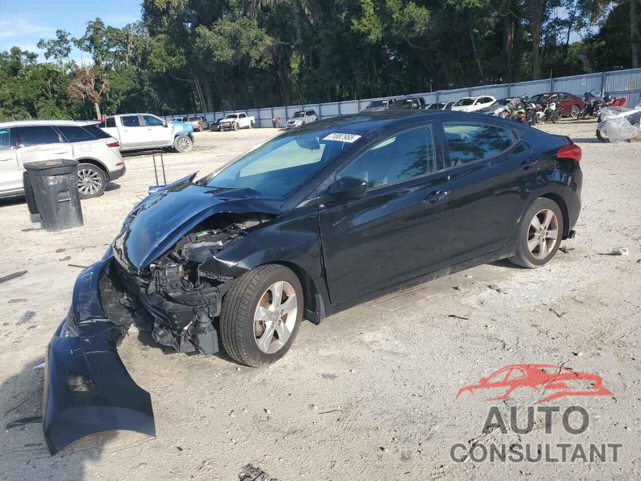 HYUNDAI ELANTRA 2013 - 5NPDH4AE0DH409555