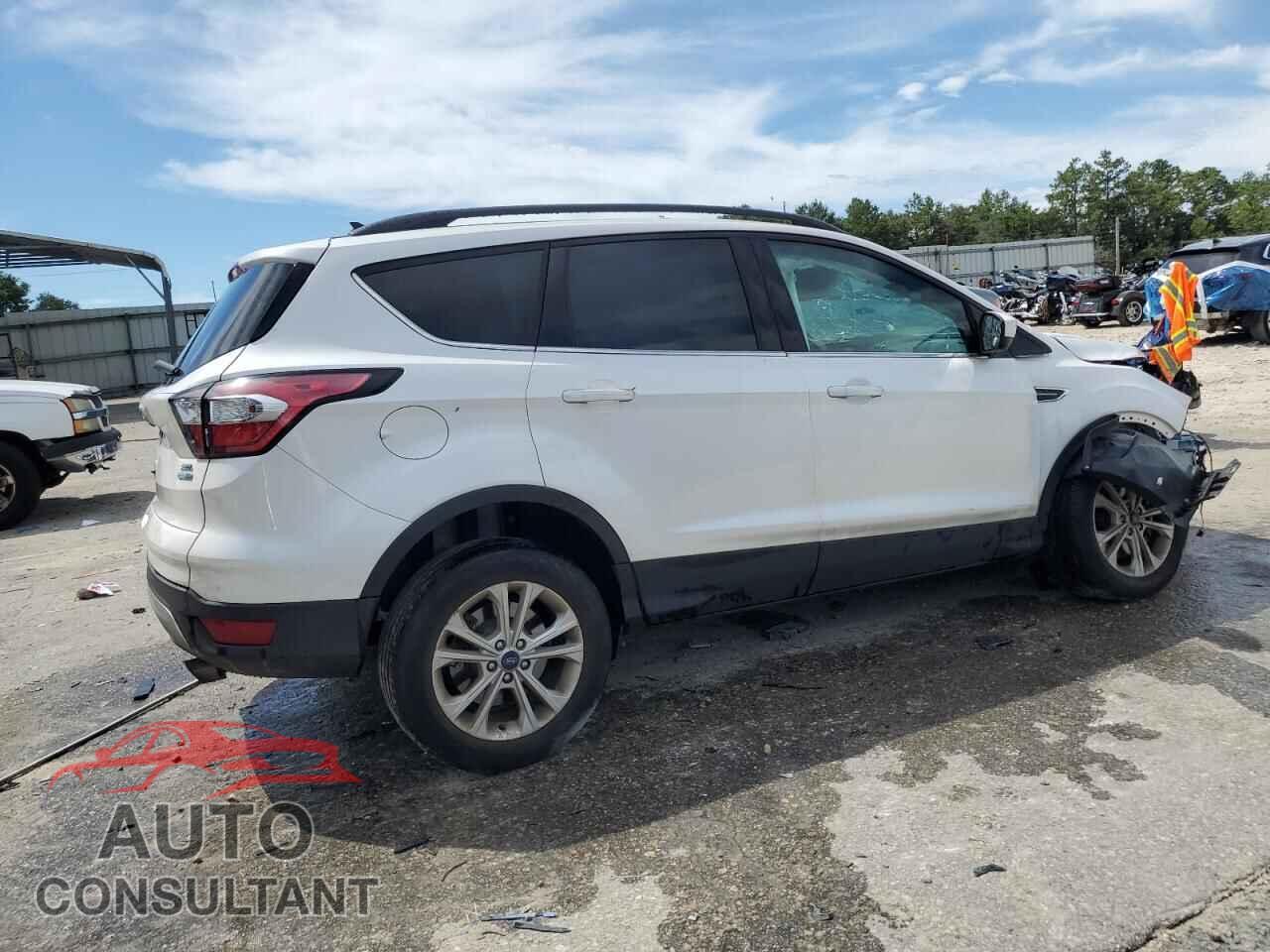 FORD ESCAPE 2018 - 1FMCU9HD3JUB30471