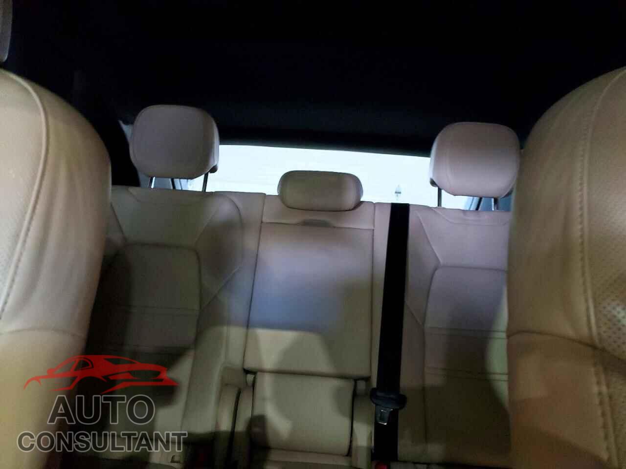 PORSCHE CAYENNE 2019 - WP1AA2AY4KDA18903