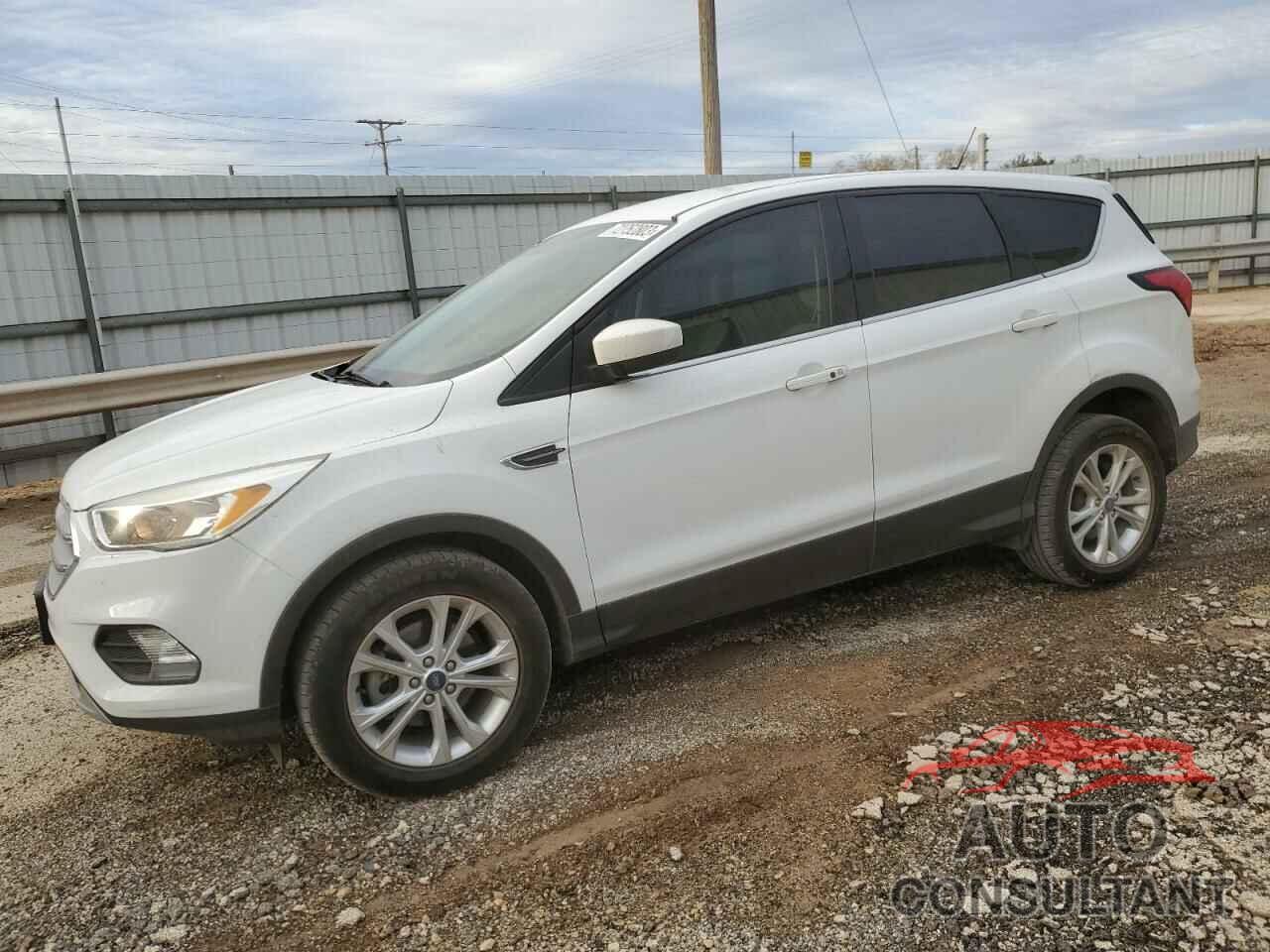 FORD ESCAPE 2019 - 1FMCU0GD2KUA40954
