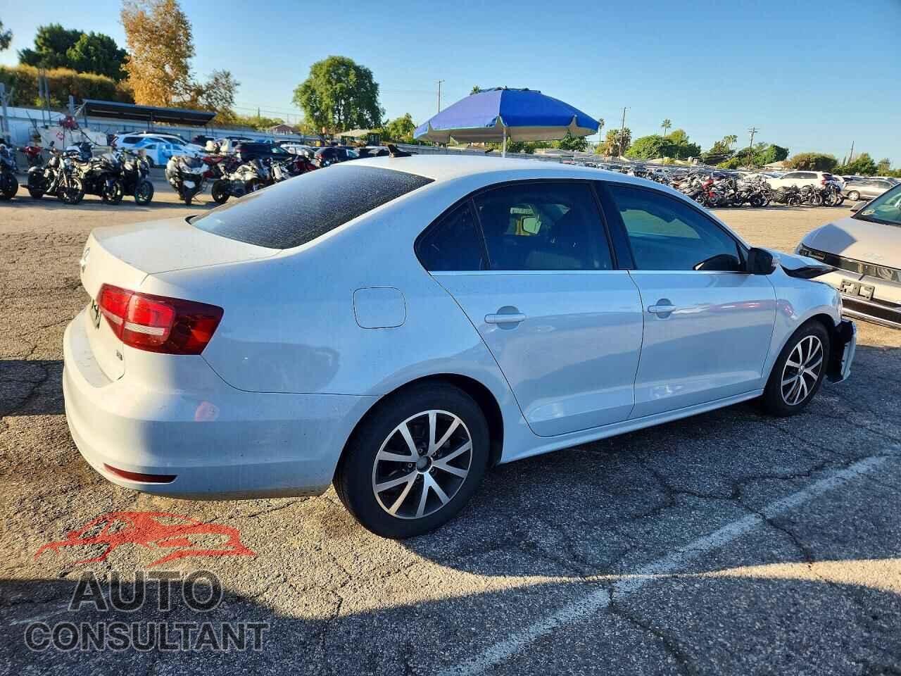 VOLKSWAGEN JETTA 2017 - 3VWDB7AJ9HM243484