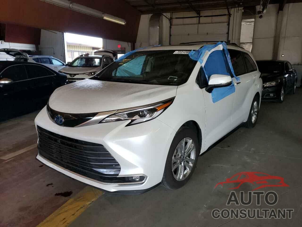 TOYOTA SIENNA 2022 - 5TDESKFC9NS064362