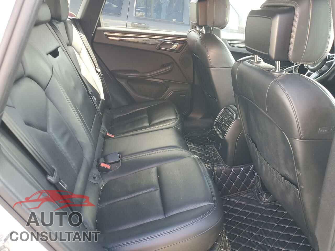 PORSCHE MACAN 2017 - WP1AB2A52HLB15048