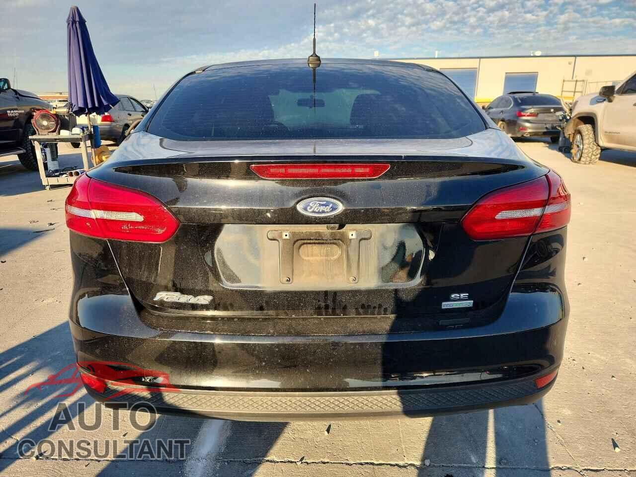 FORD FOCUS 2017 - 1FADP3FE7HL328470