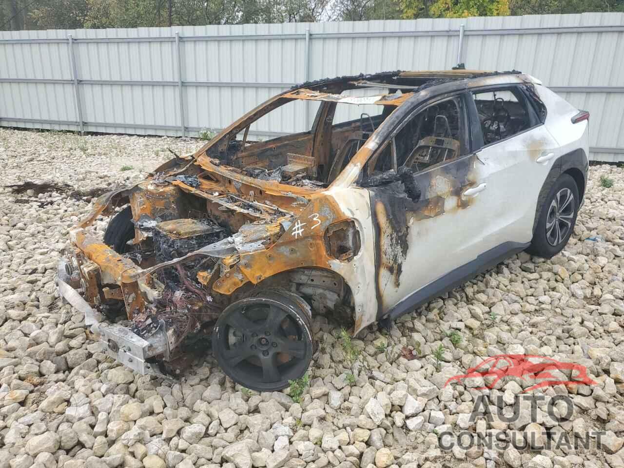 TOYOTA BZ4X XLE 2023 - JTMABACA6PA033436