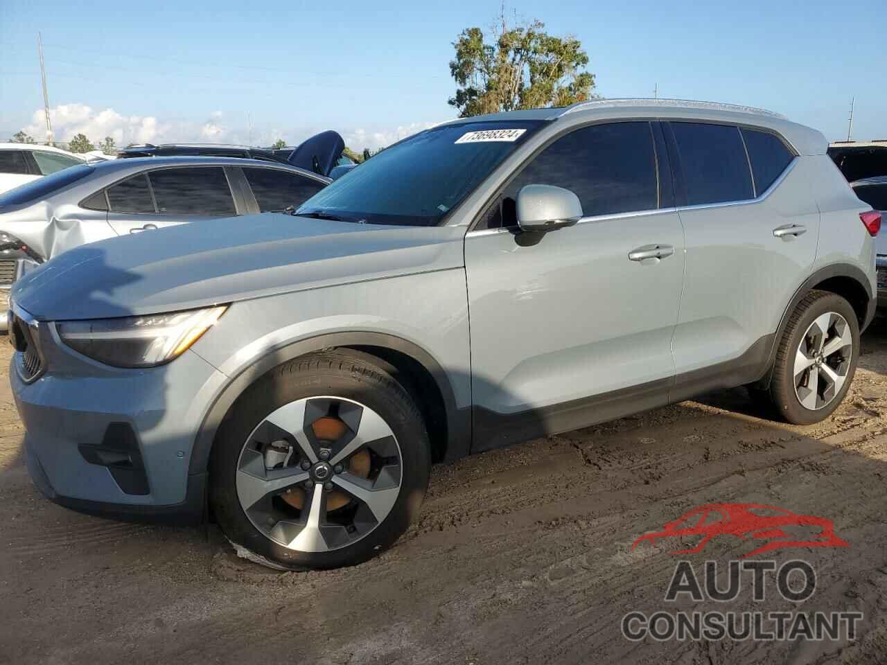 VOLVO XC40 PLUS 2023 - YV4K92HE1P2980814