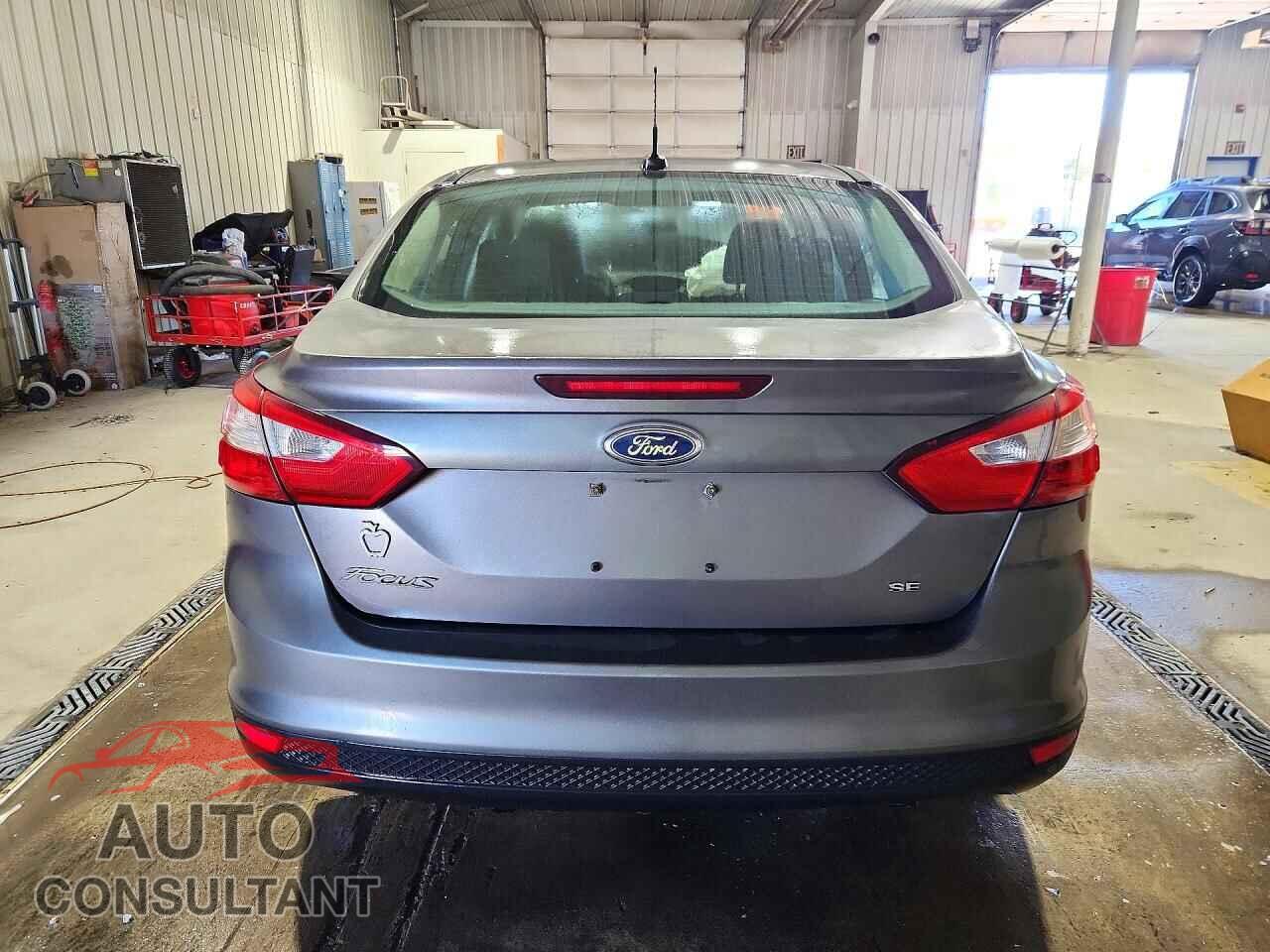 FORD FOCUS 2014 - 1FADP3F28EL102083