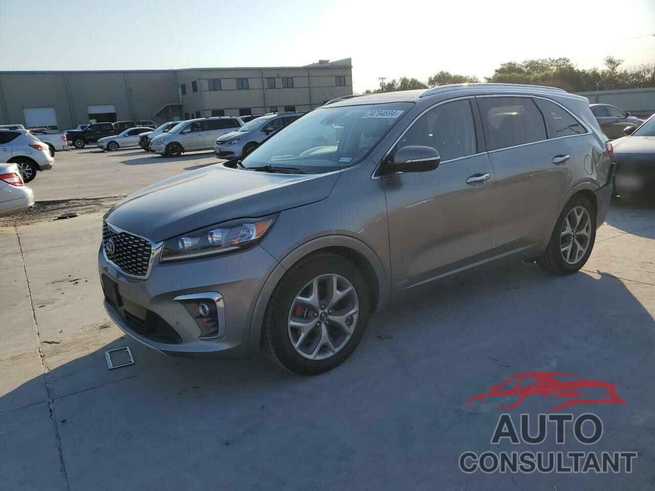 KIA SORENTO 2019 - 5XYPKDA5XKG512128