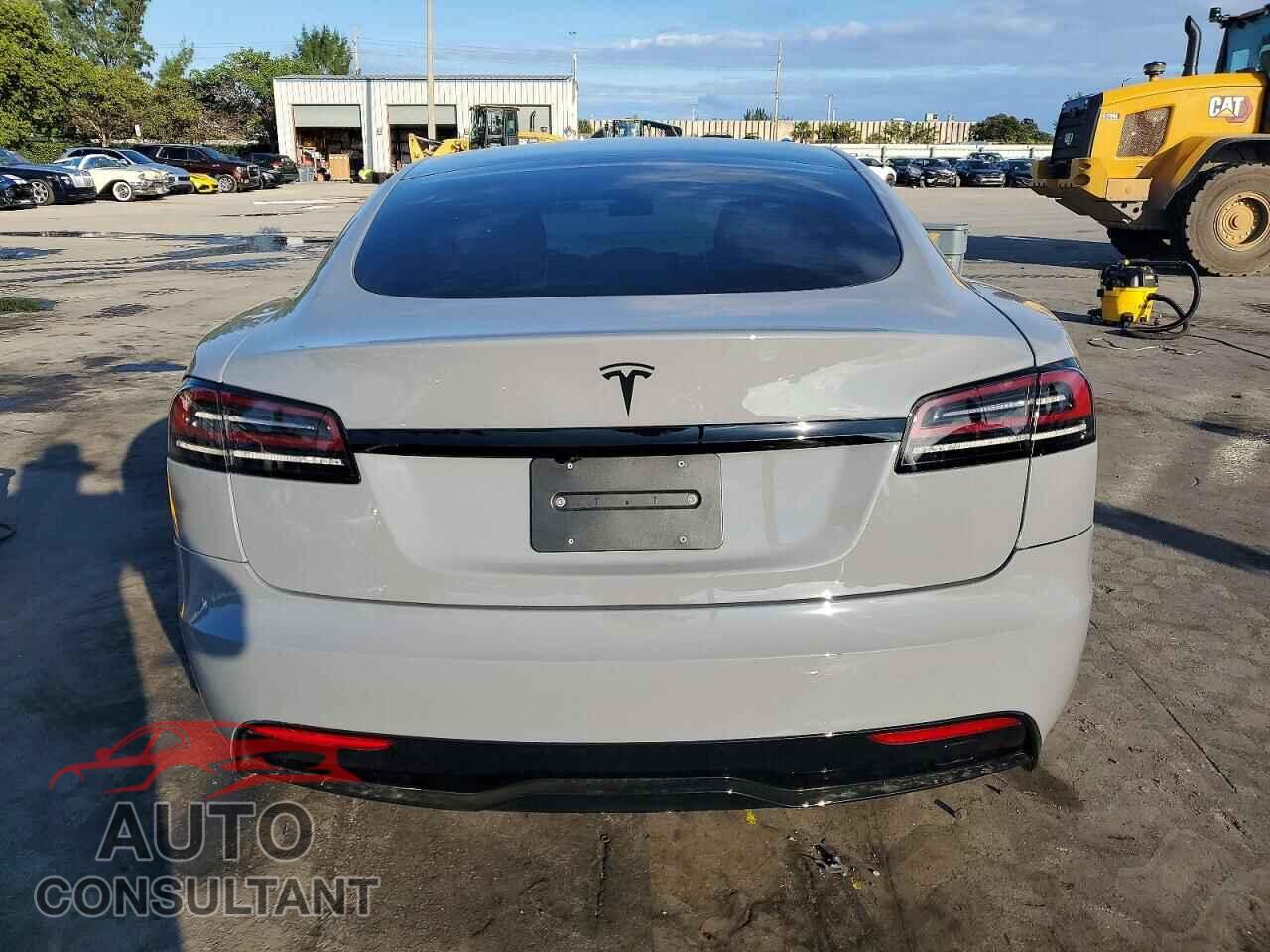 TESLA MODEL S 2022 - 5YJSA1E59NF490141