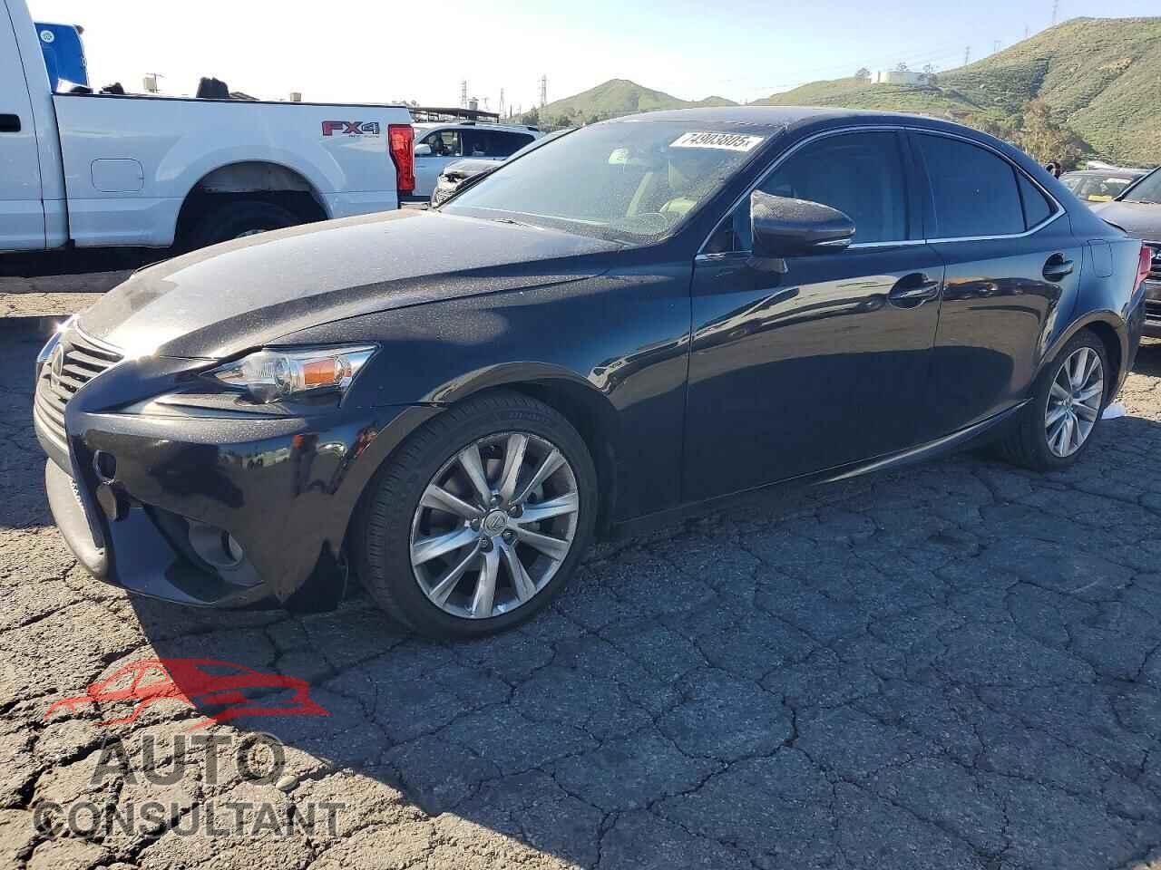 LEXUS IS 2014 - JTHBF1D23E5014847