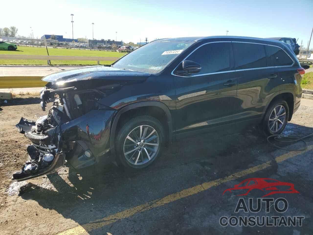 TOYOTA HIGHLANDER 2019 - 5TDJZRFH9KS630031