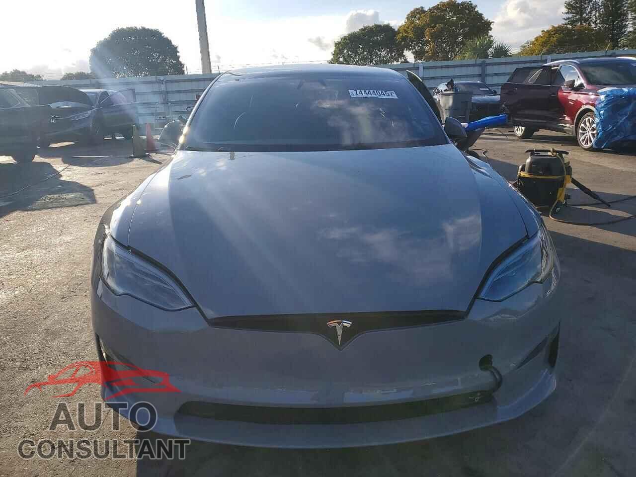 TESLA MODEL S 2022 - 5YJSA1E59NF490141