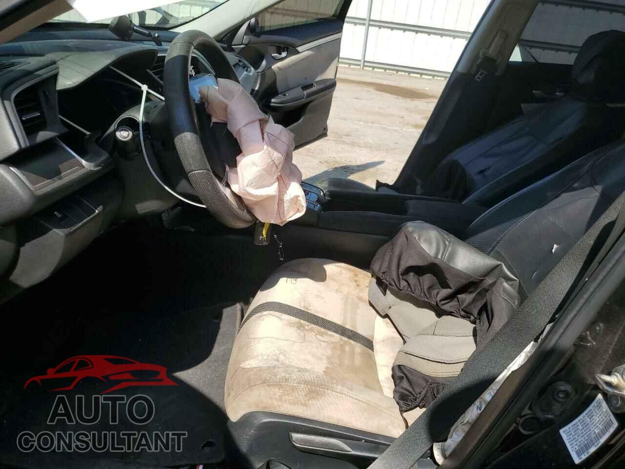 HONDA CIVIC 2017 - 19XFC2F70HE027106
