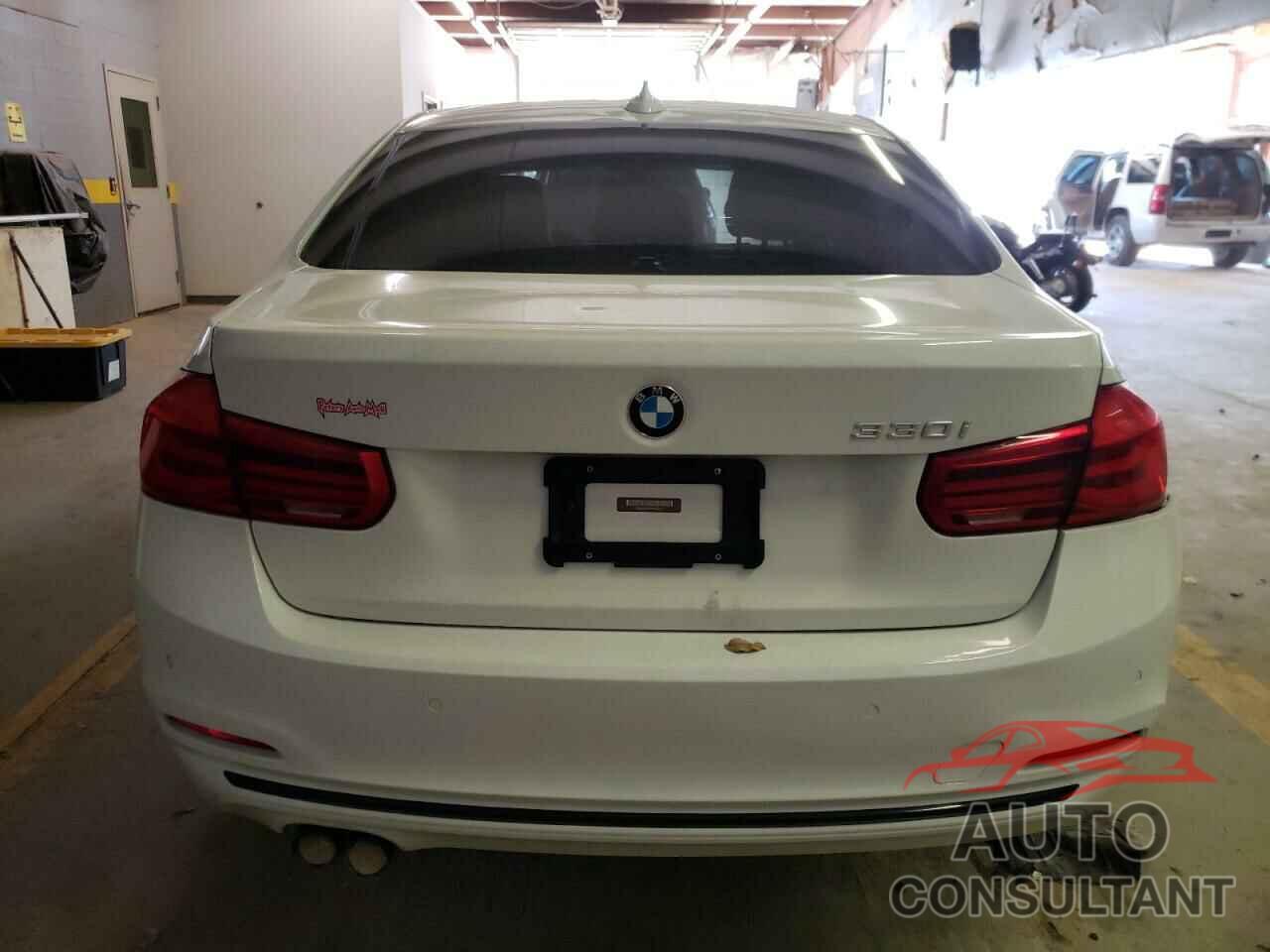 BMW 3 SERIES 2017 - WBA8B9C38HK885181