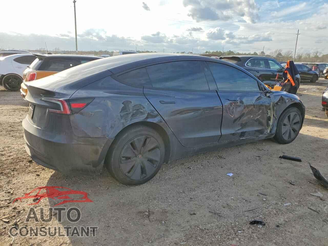 TESLA MODEL 3 2024 - 5YJ3E1EA4RF765779