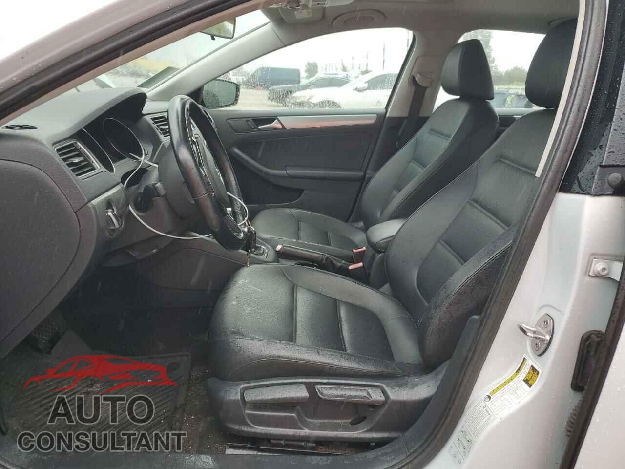 VOLKSWAGEN JETTA 2017 - 3VWDB7AJ3HM244310