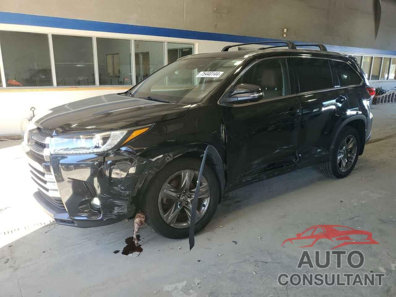 TOYOTA HIGHLANDER 2019 - 5TDDZRFH0KS938153