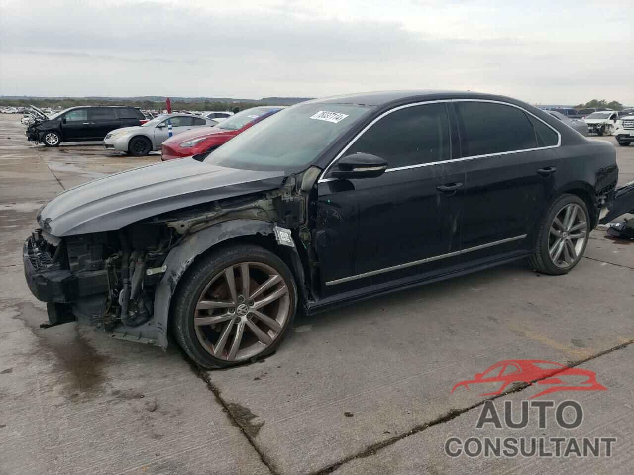 VOLKSWAGEN PASSAT 2017 - 1VWDT7A31HC038841