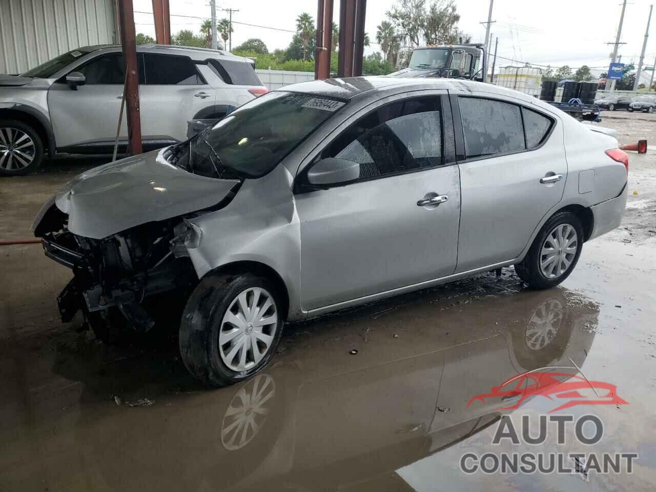 NISSAN VERSA 2018 - 3N1CN7AP3JK418326