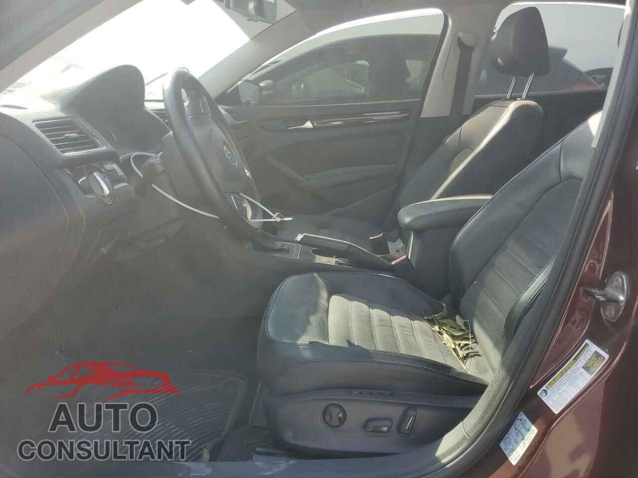VOLKSWAGEN PASSAT 2014 - 1VWCN7A34EC006435