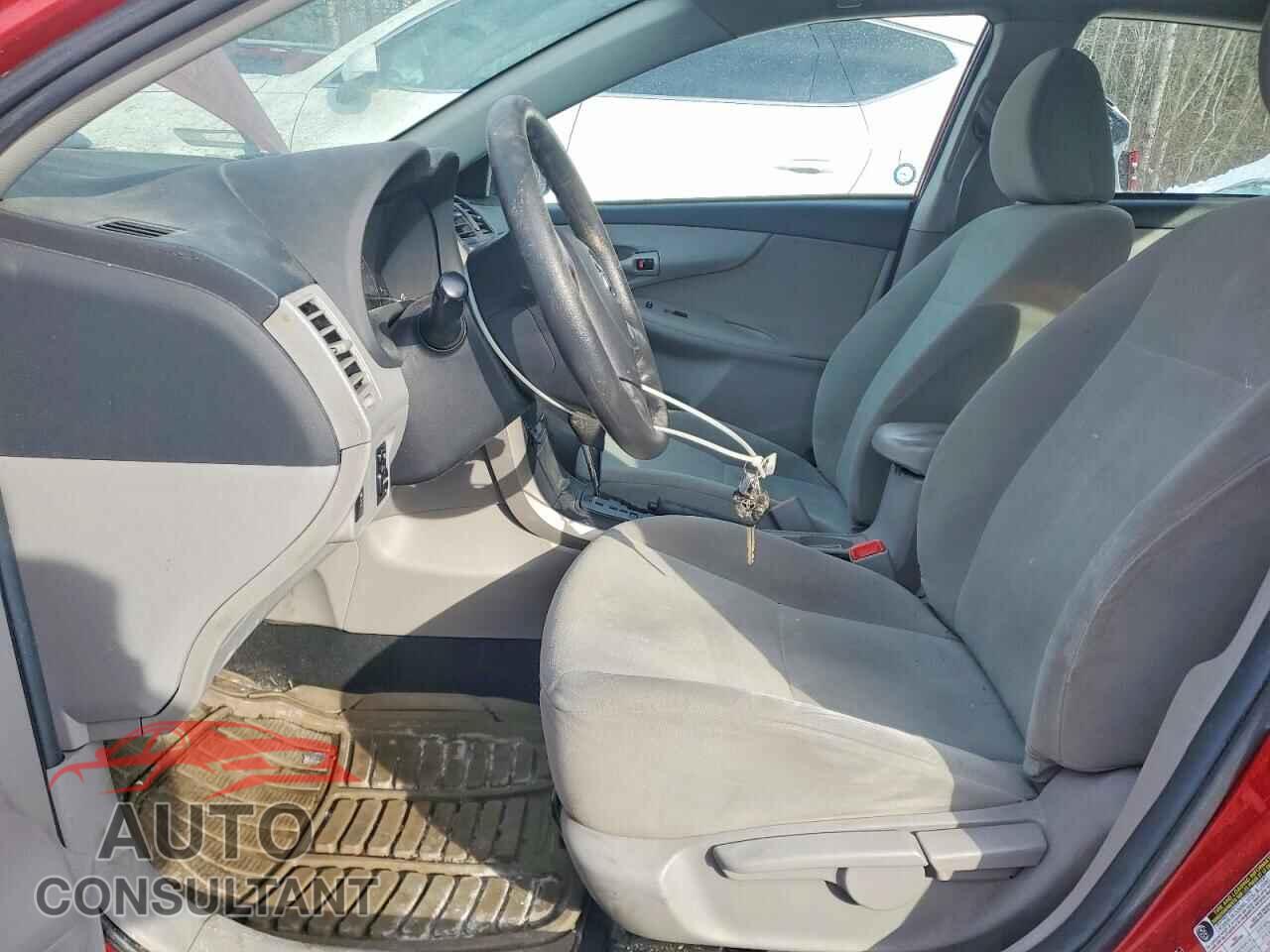 TOYOTA COROLLA 2011 - 2T1BU4EE2BC586332