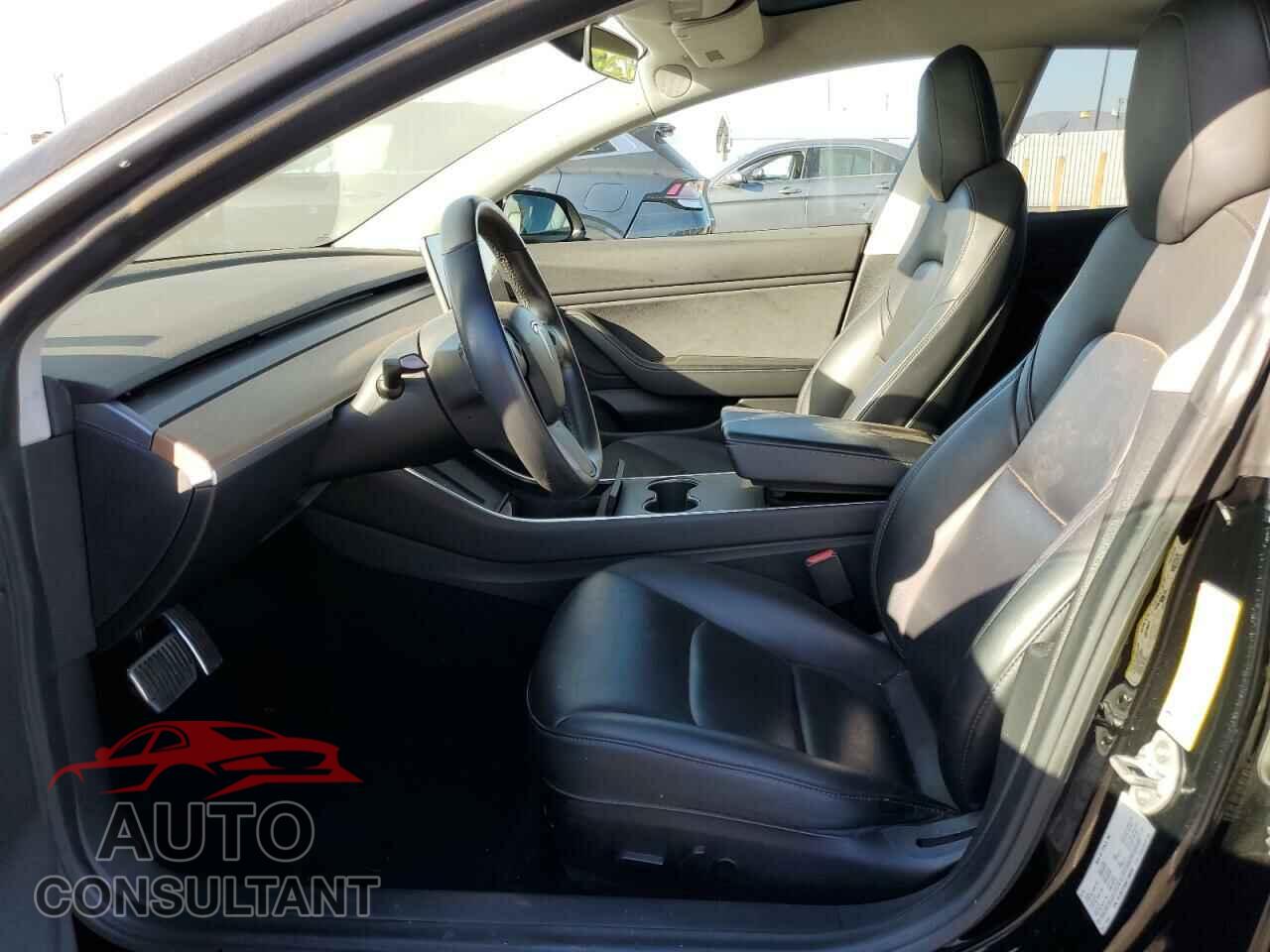 TESLA MODEL 3 2019 - 5YJ3E1EA6KF190039