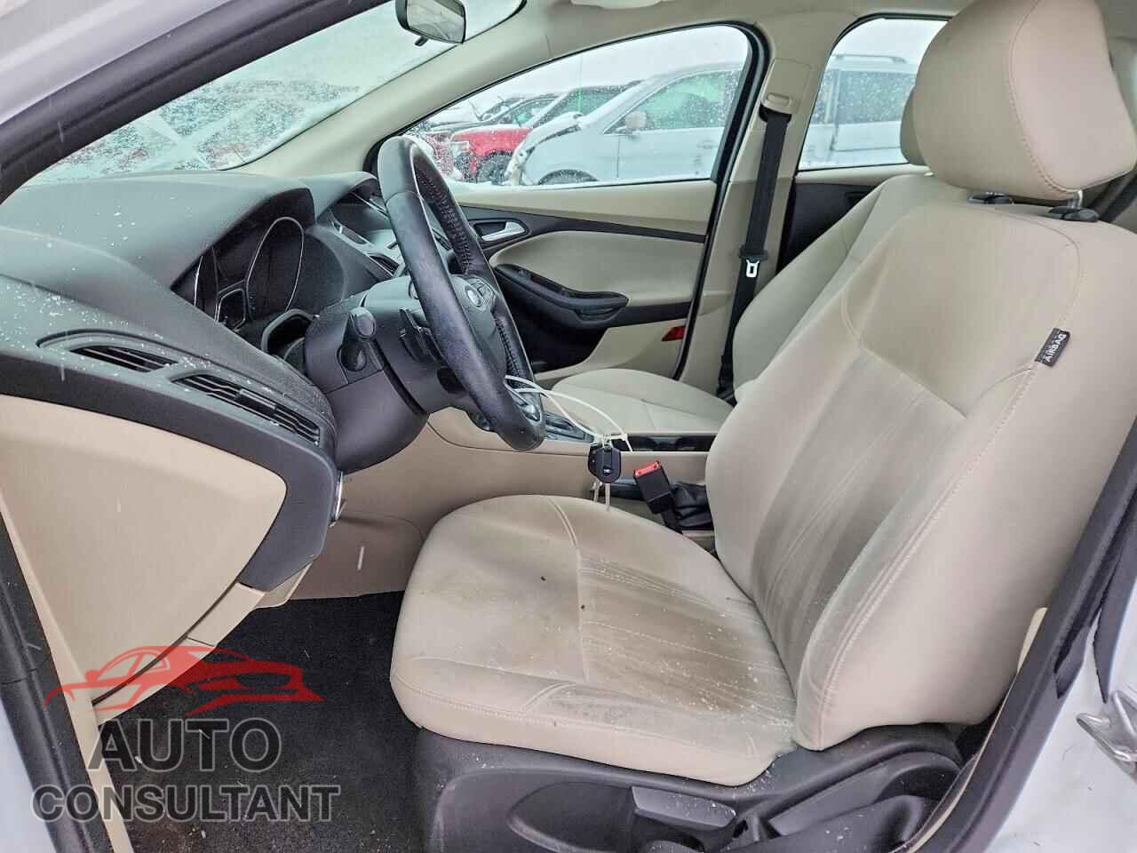 FORD FOCUS 2015 - 1FADP3F20FL240105