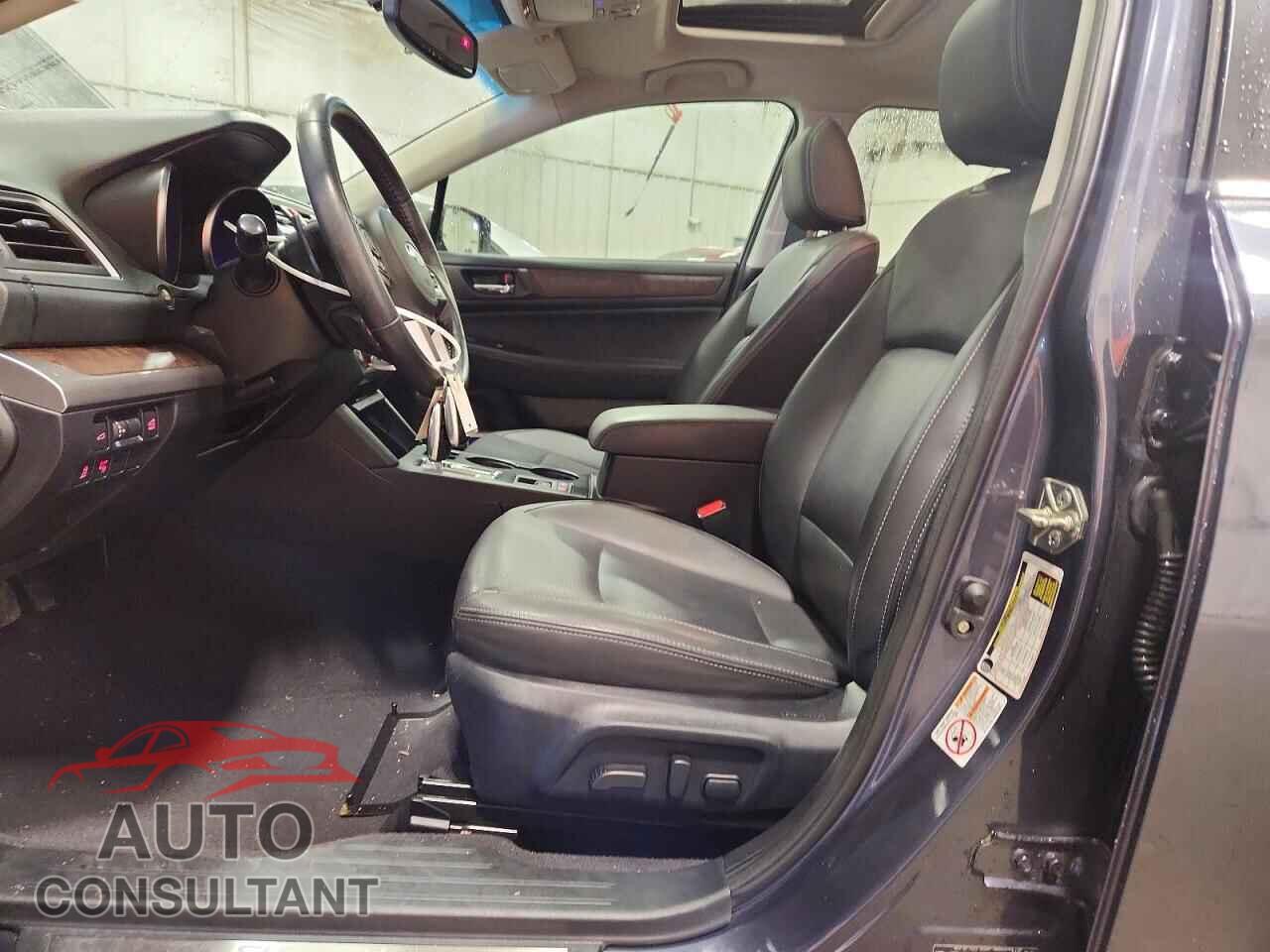 SUBARU OUTBACK 2017 - 4S4BSAKC8H3207757
