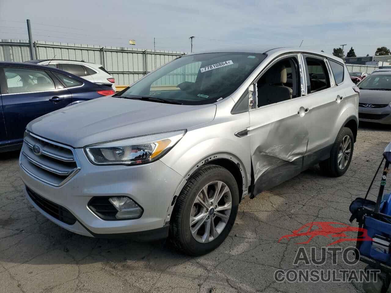 FORD ESCAPE 2017 - 1FMCU0GD9HUB03265