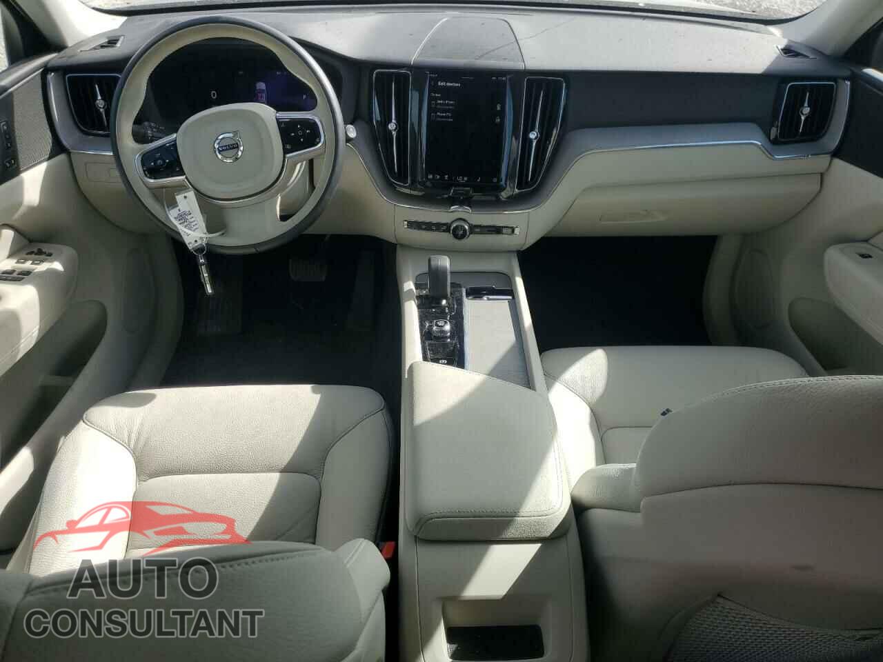 VOLVO XC60 PLUS 2023 - YV4L12DN0P1302014