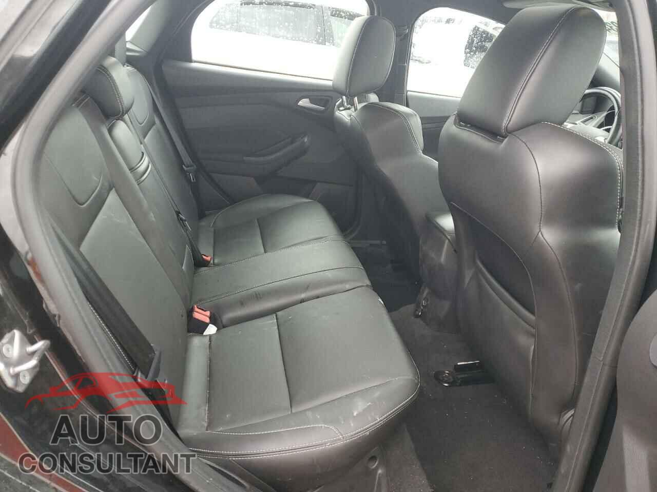 FORD FOCUS 2013 - 1FADP3L94DL295624