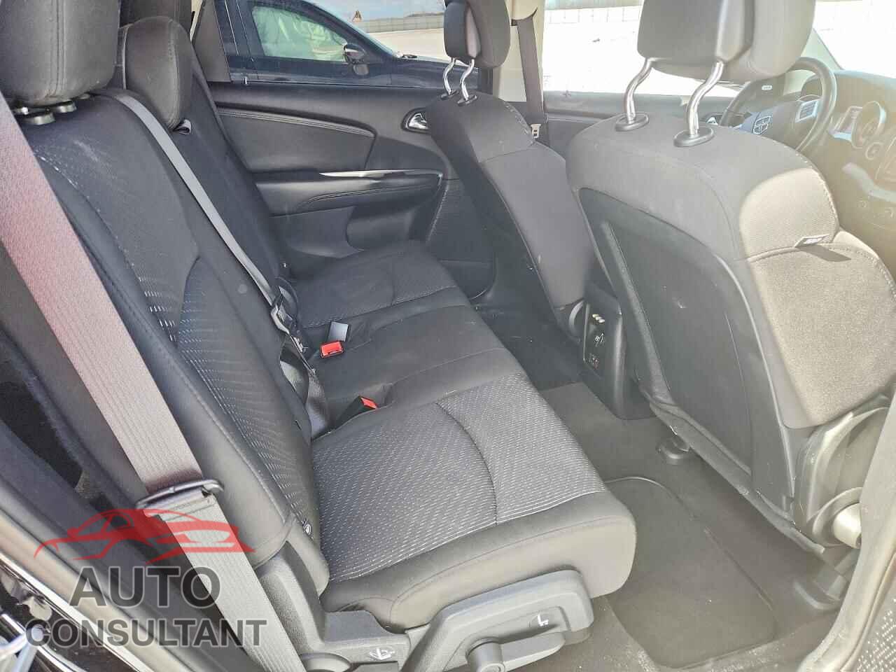 DODGE JOURNEY 2017 - 3C4PDCCG5HT539581