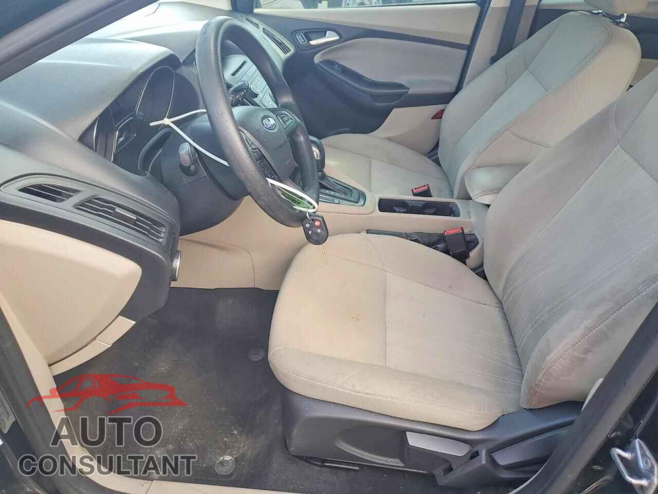 FORD FOCUS 2016 - 1FADP3K2XGL393601