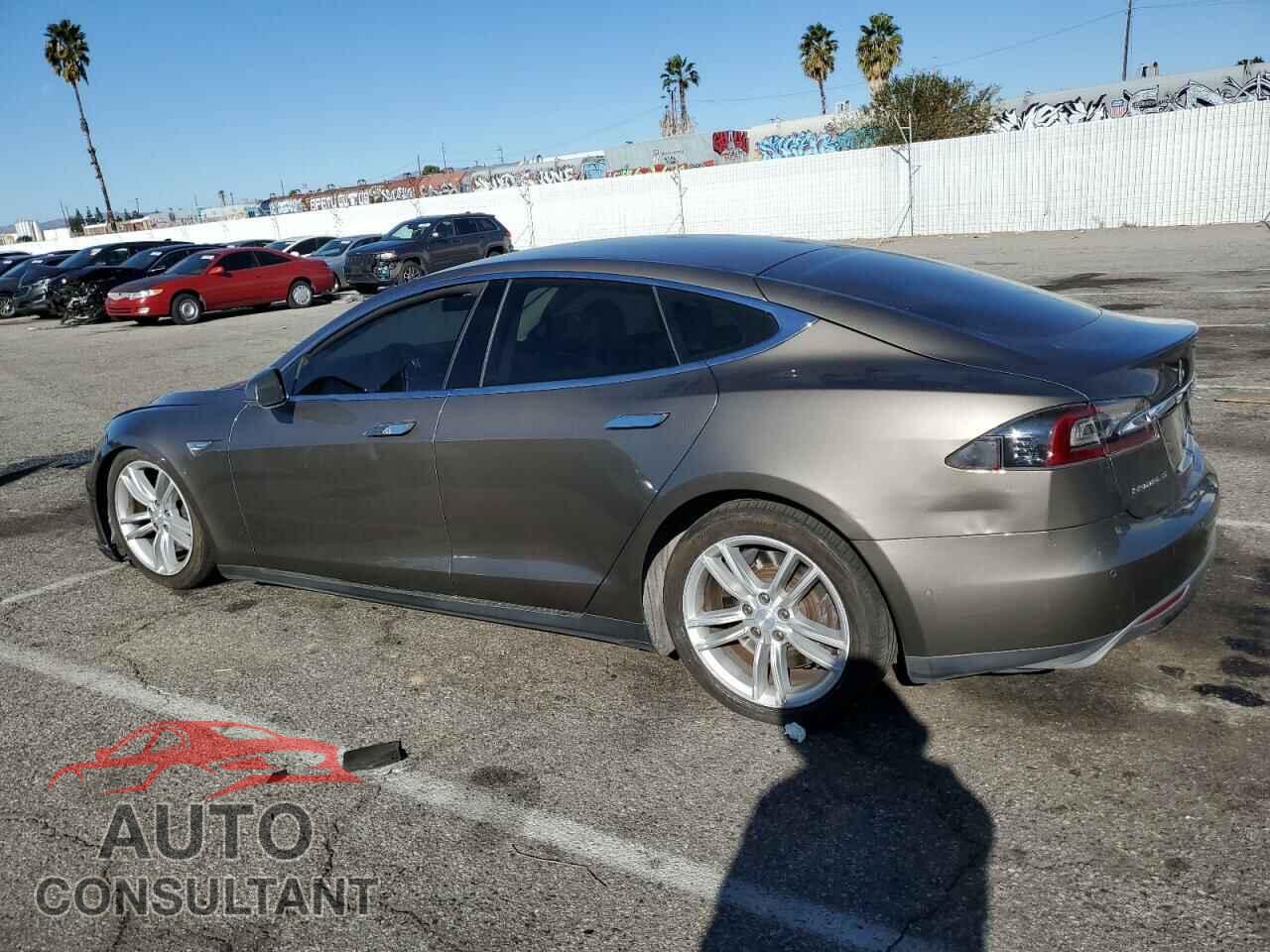 TESLA MODEL S 2016 - 5YJSA1E15GF136326