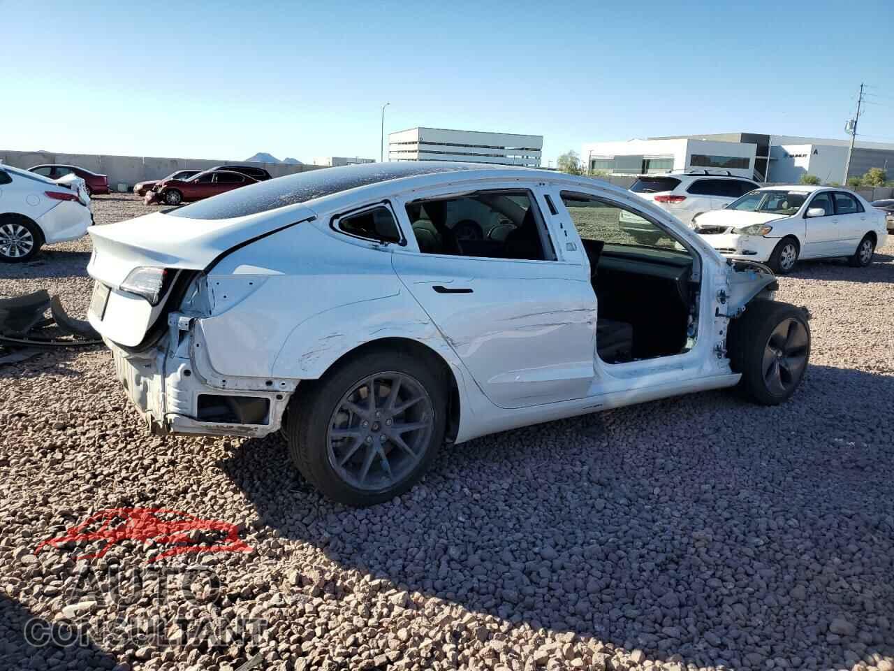 TESLA MODEL 3 2021 - 5YJ3E1EA8MF930757