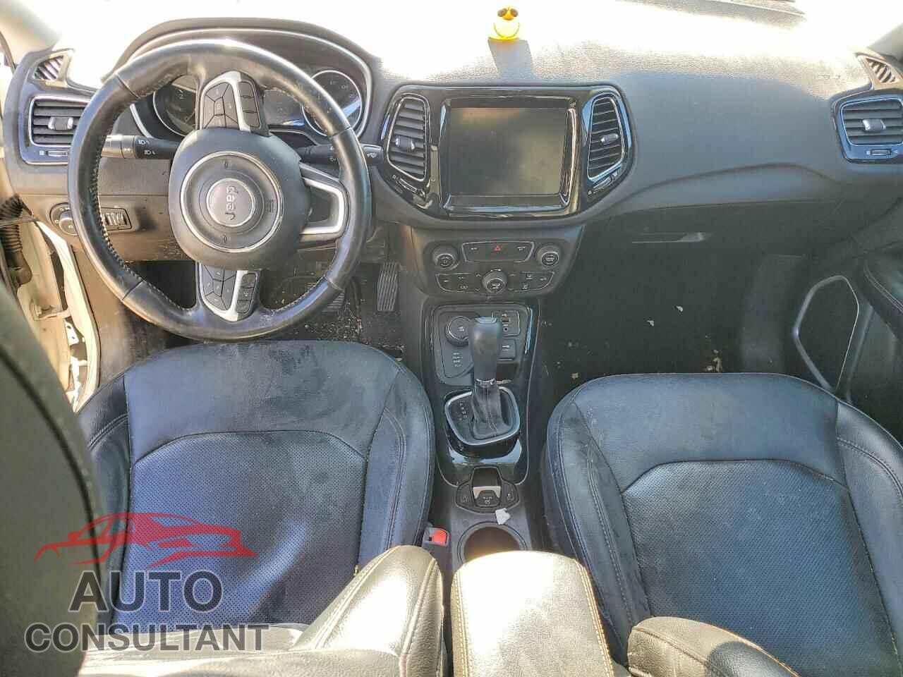 JEEP COMPASS 2020 - 3C4NJDCB0LT118323
