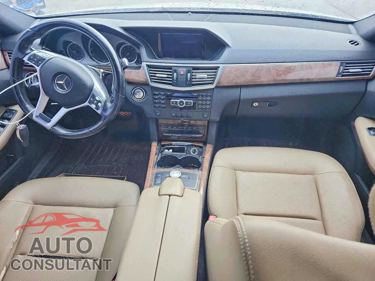 MERCEDES-BENZ E 2013 - WDDHF5KB7DA733097