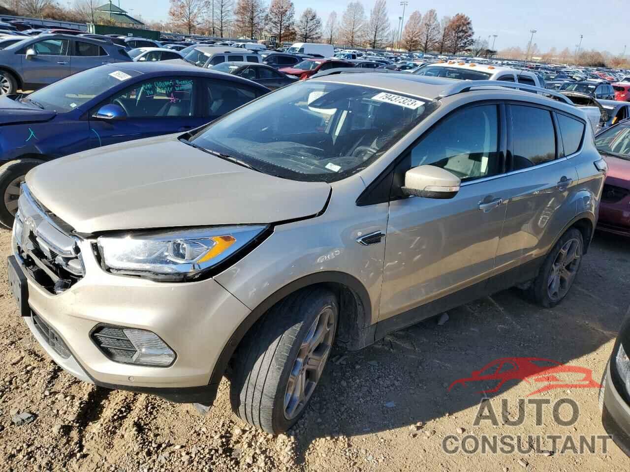 FORD ESCAPE 2017 - 1FMCU0J9XHUA49107